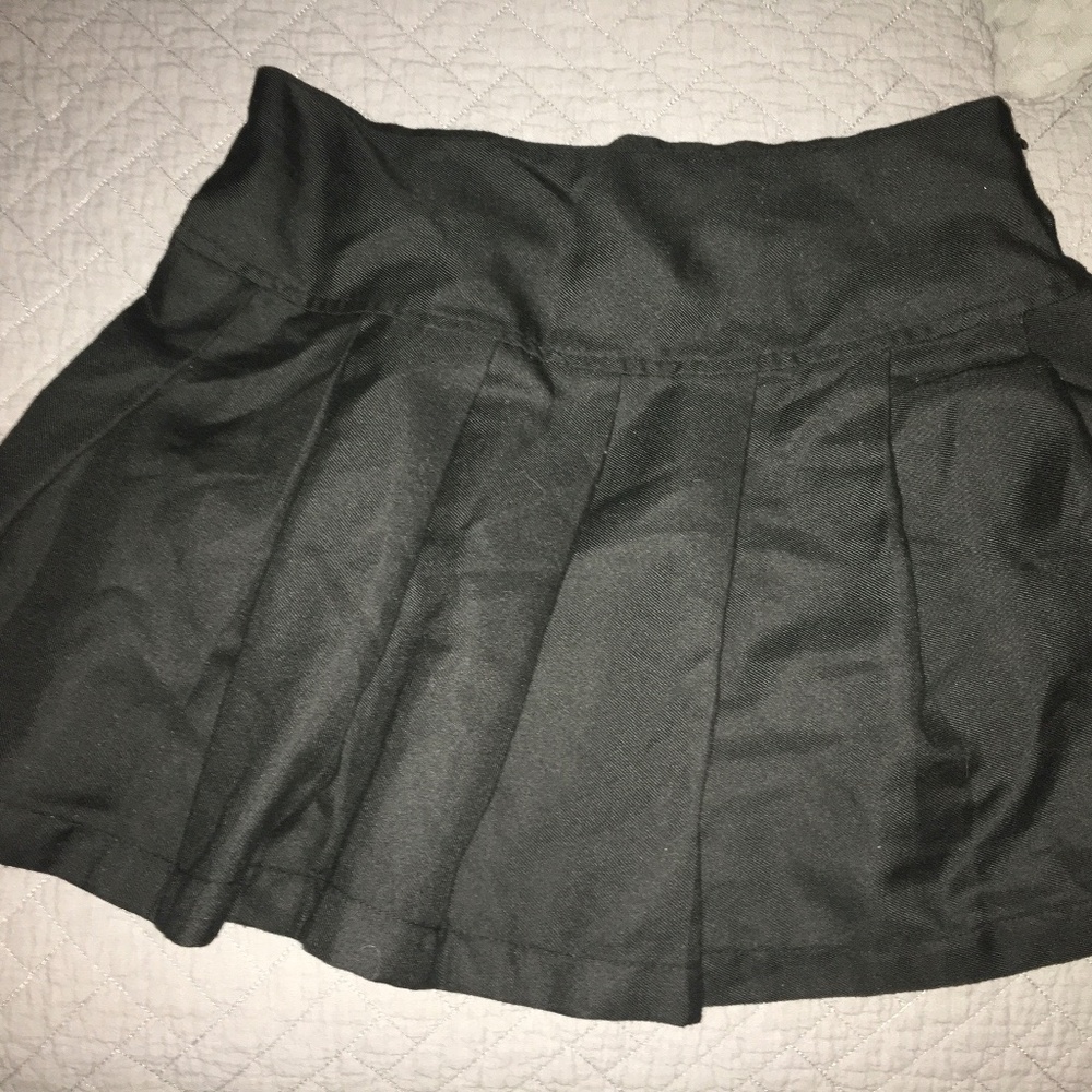 Women’s Black Skirt